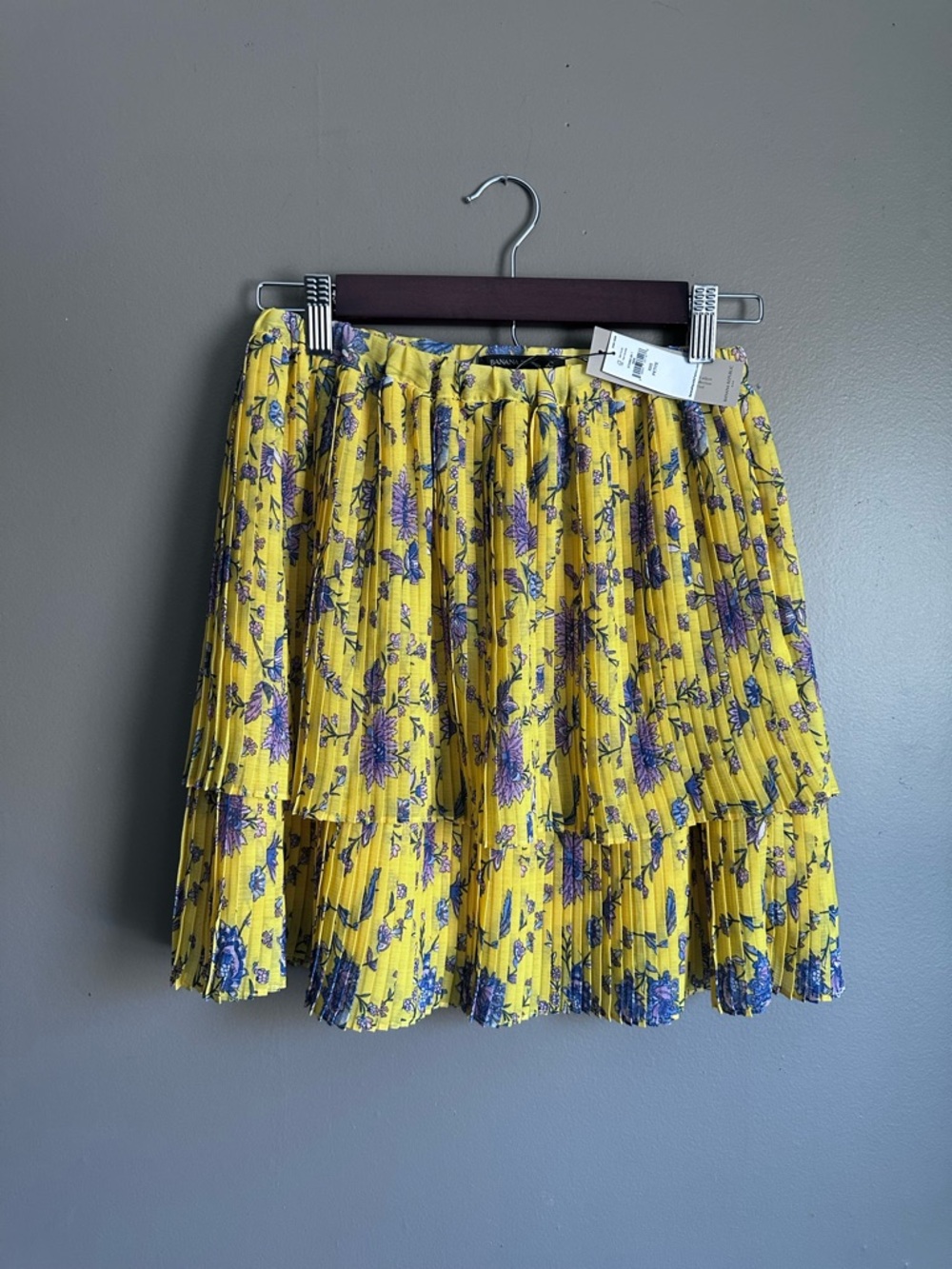 Banana Republic Fit Flare Skirt Size XX-Small Pleated Tiered Yellow Skirt